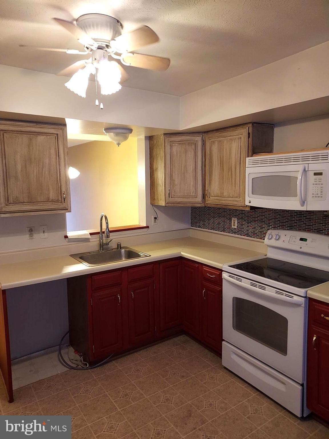 Crossbridge Dr, Westminster, MD 21158