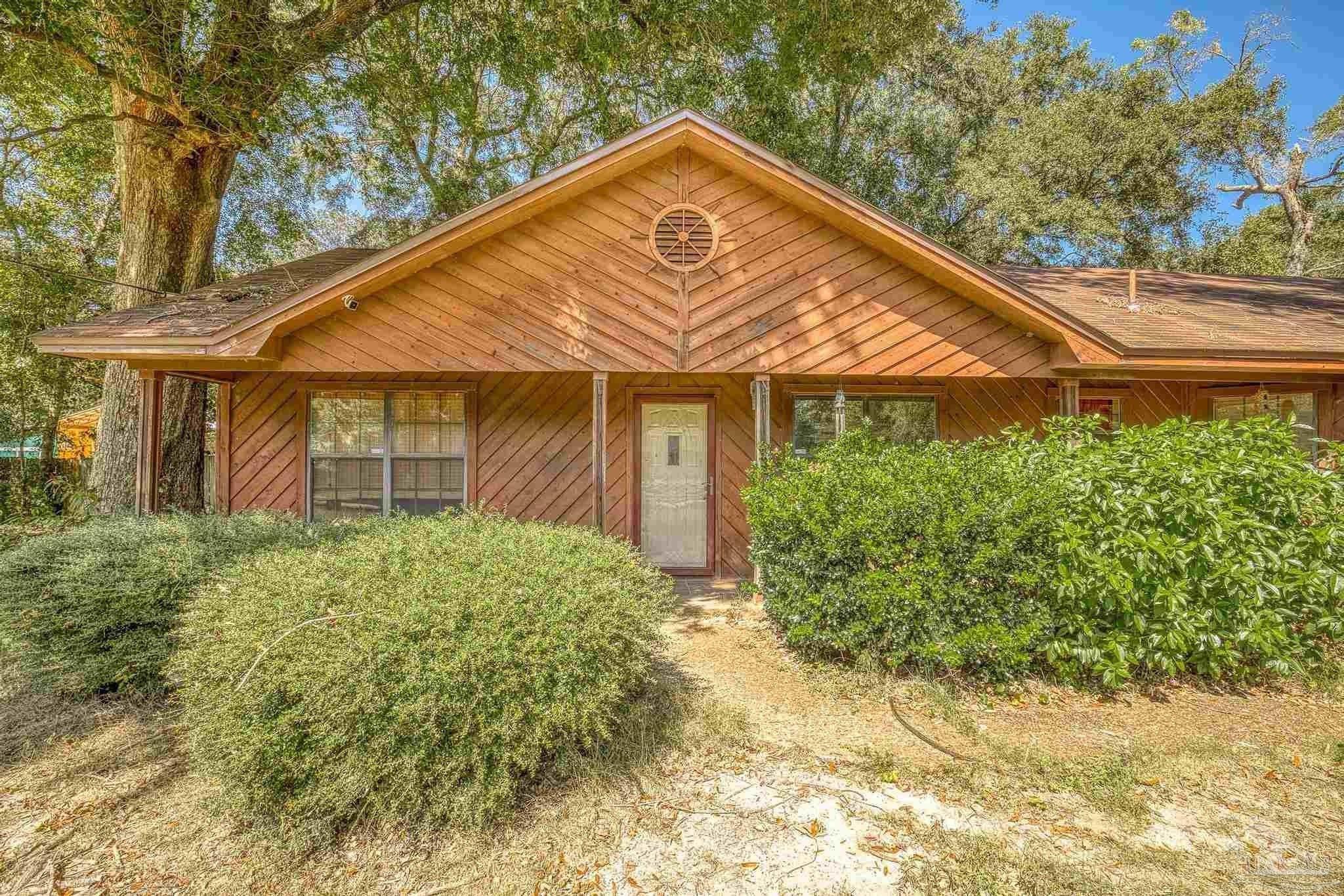 Suwanee St, Milton, FL 32583
