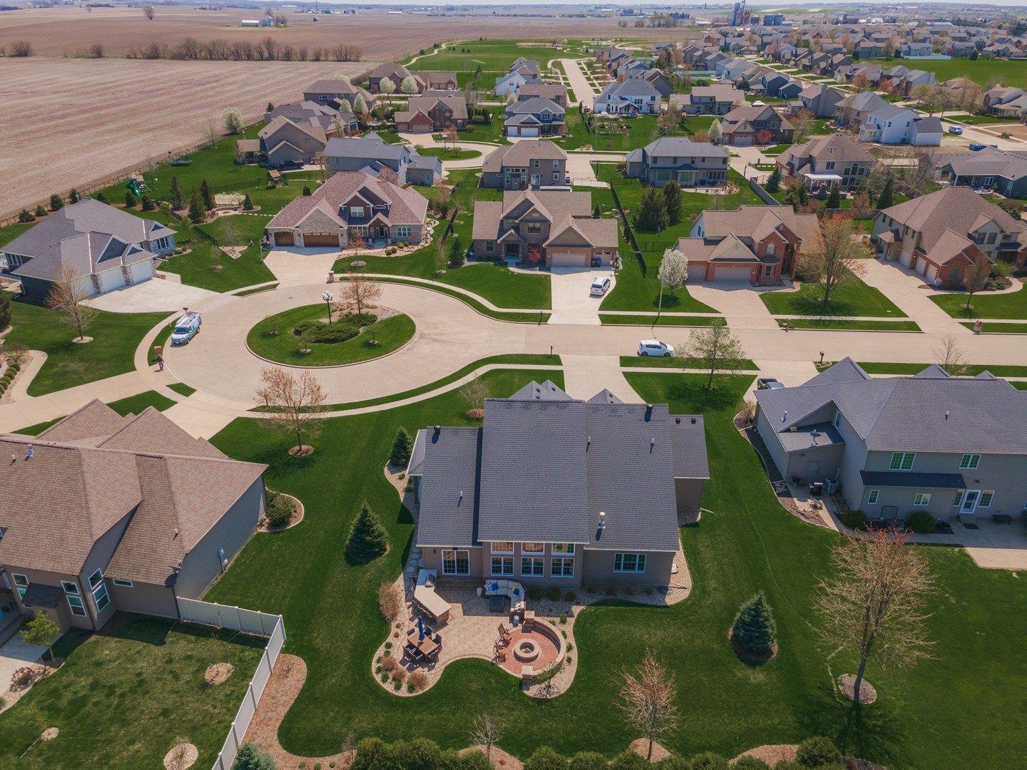 Ann Arbor Ct, Bloomington, IL 61705