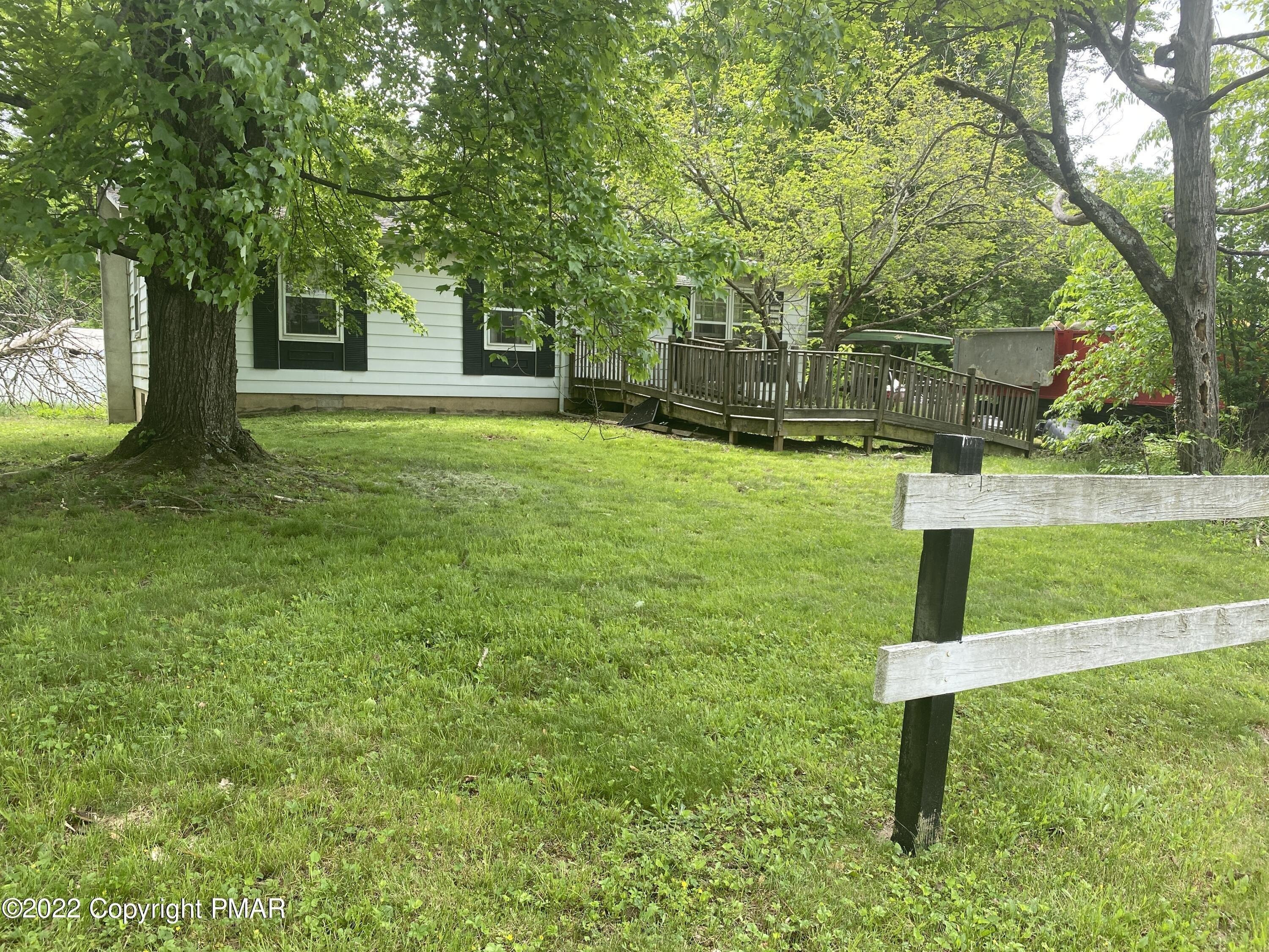 Alwen Ave, East Stroudsburg, PA 18301