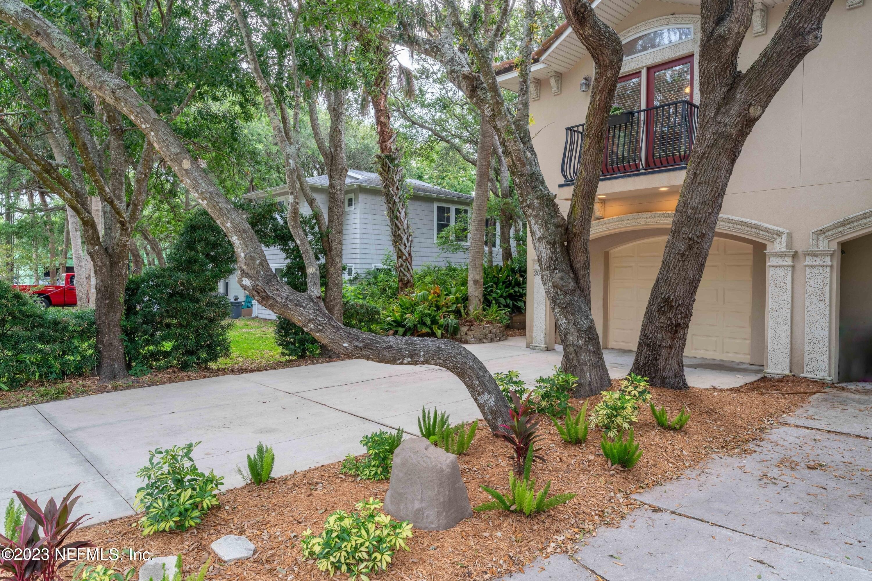 Seminole Rd, Atlantic Beach, FL 32233