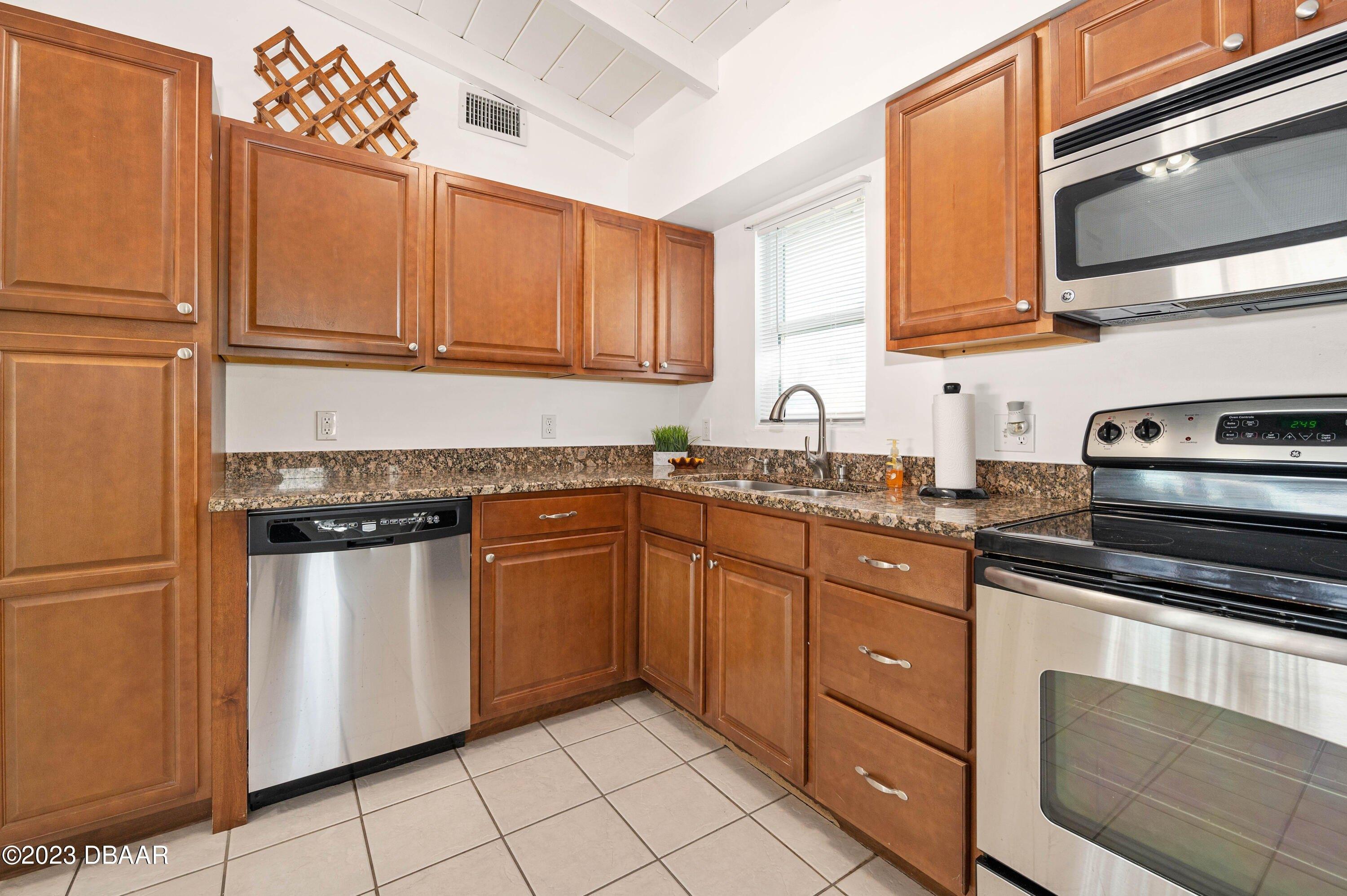 Essex Dr, Ormond Beach, FL 32176