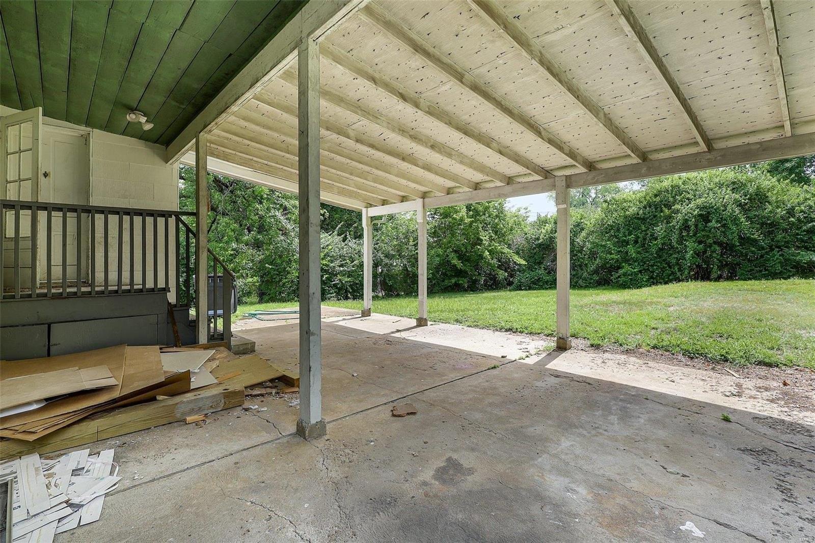 Saint Ferdinand St, Florissant, MO 63031