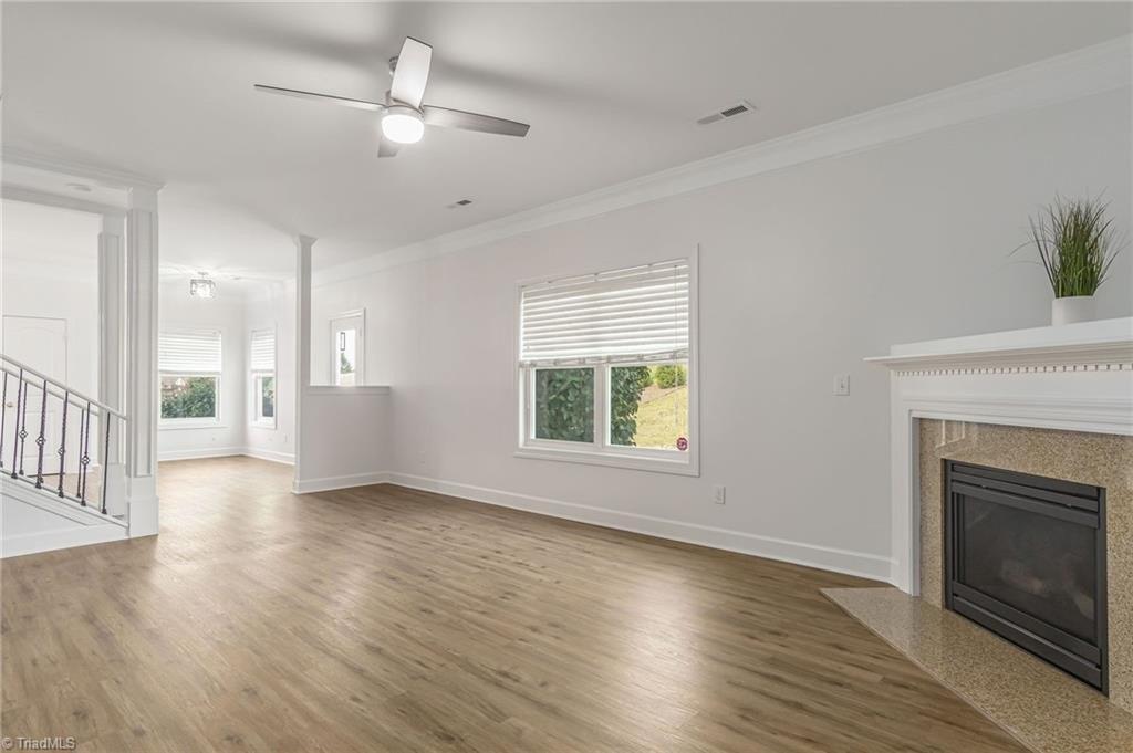 Lochurst Dr, Pfafftown, NC 27040