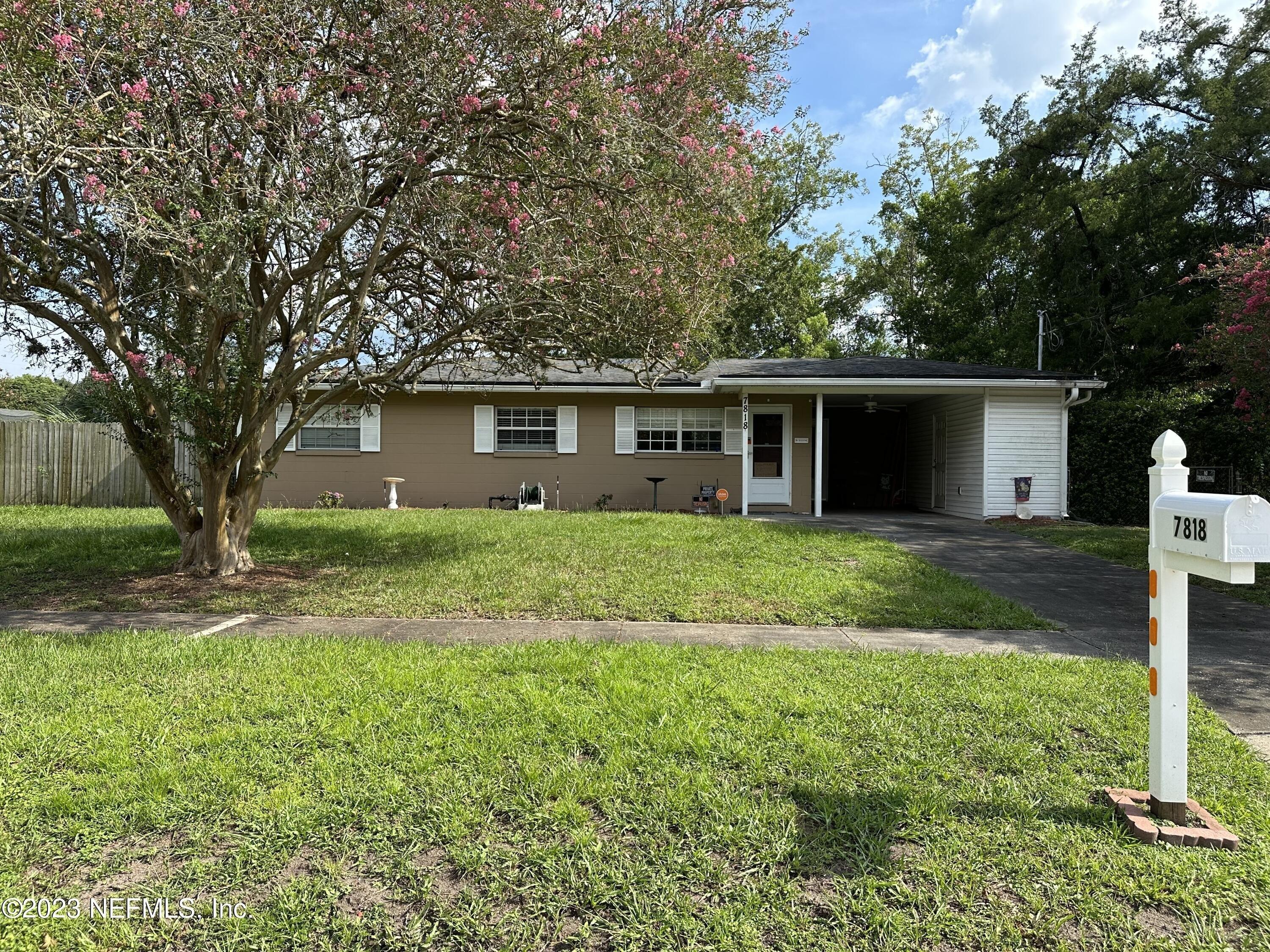 Falcon St, Jacksonville, FL 32244