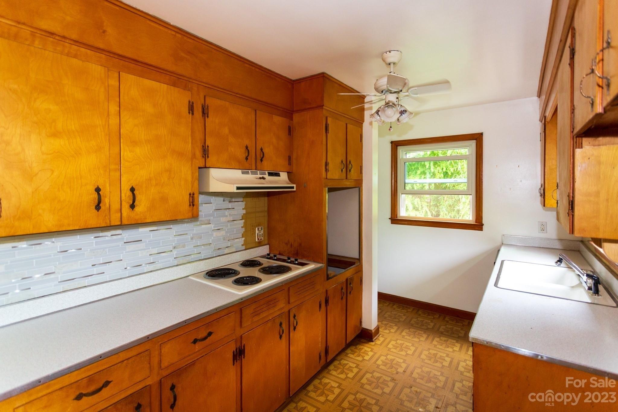 Vance Crescent Ext, Asheville, NC 28806