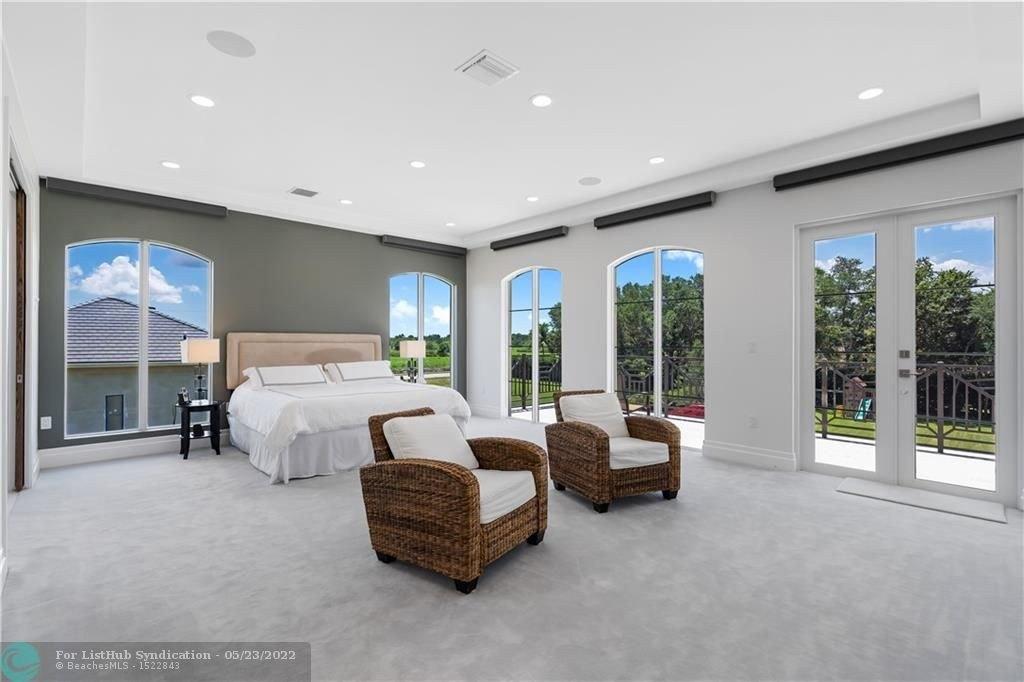 Pine Meadow Ct, Davie, FL 33325