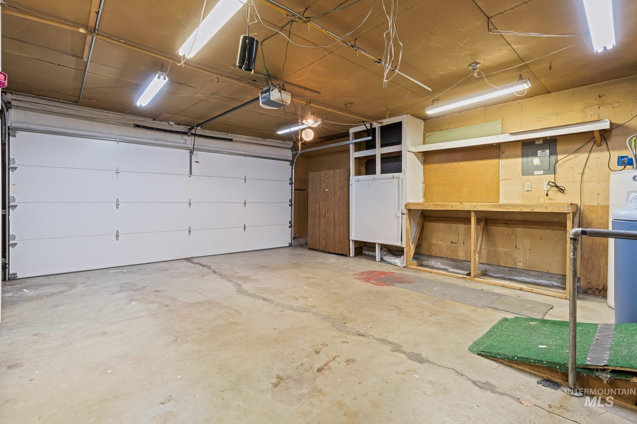 N Constantine St, Boise, ID 83704