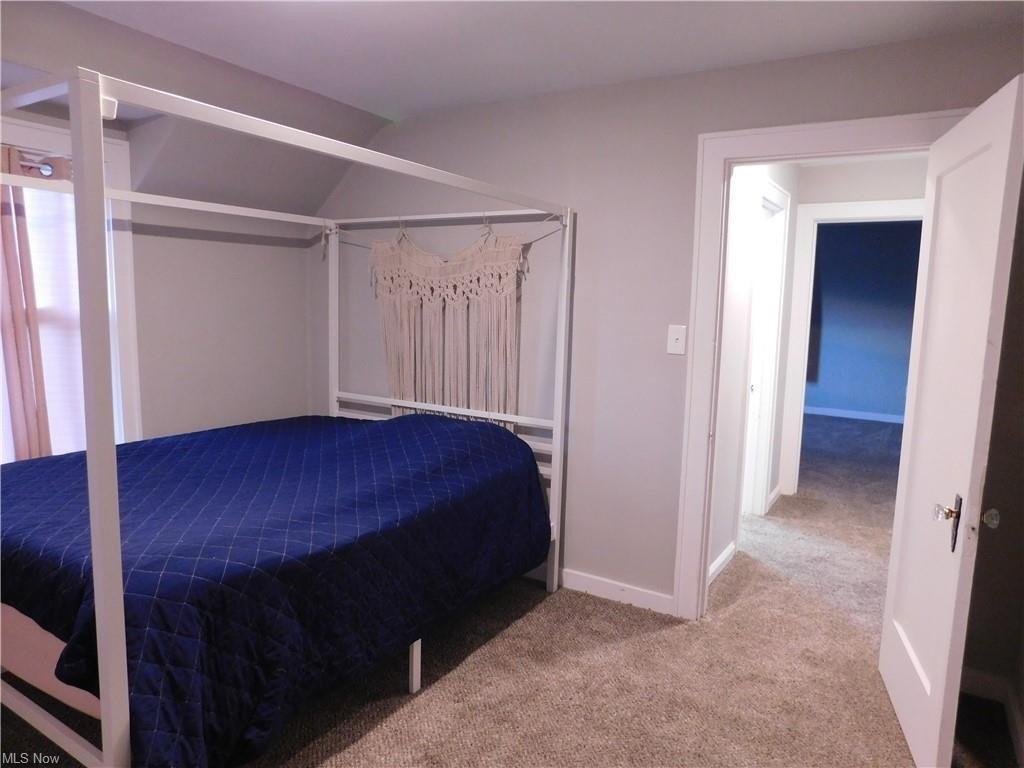 Moreley Ave, Akron, OH 44320