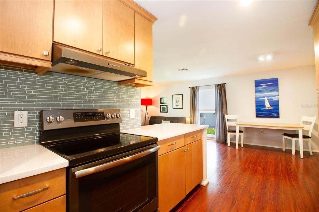 Great Lakes Dr N, Clearwater, FL 33762