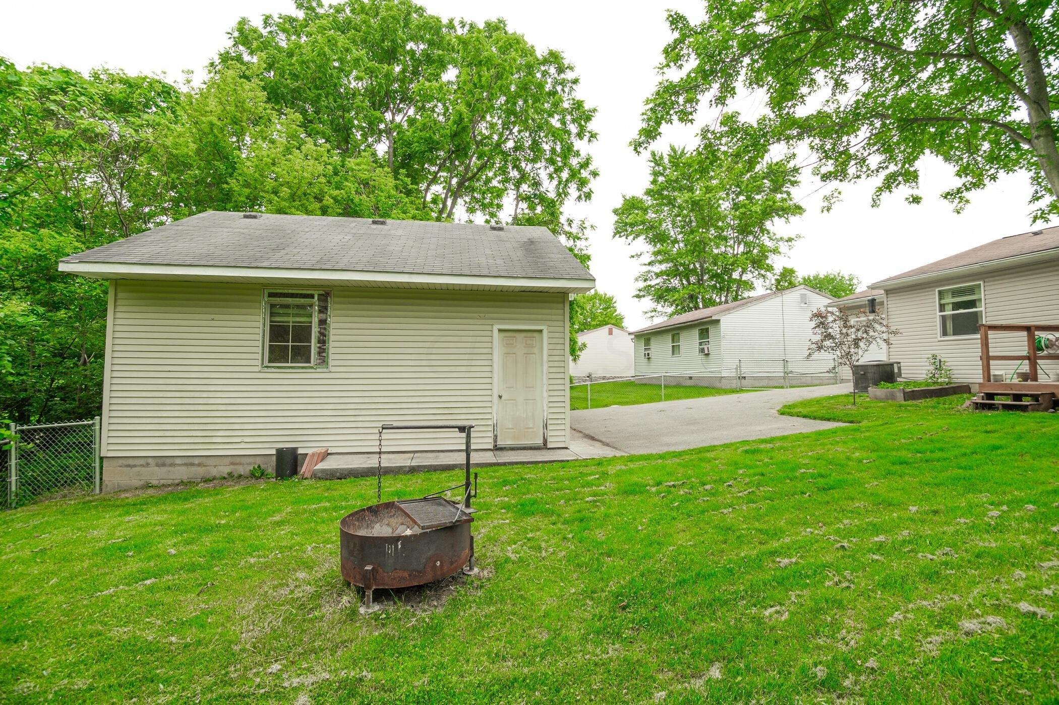 Canoe Dr, Galloway, OH 43119
