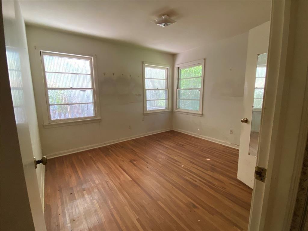 Bowie Dr, Corsicana, TX 75110