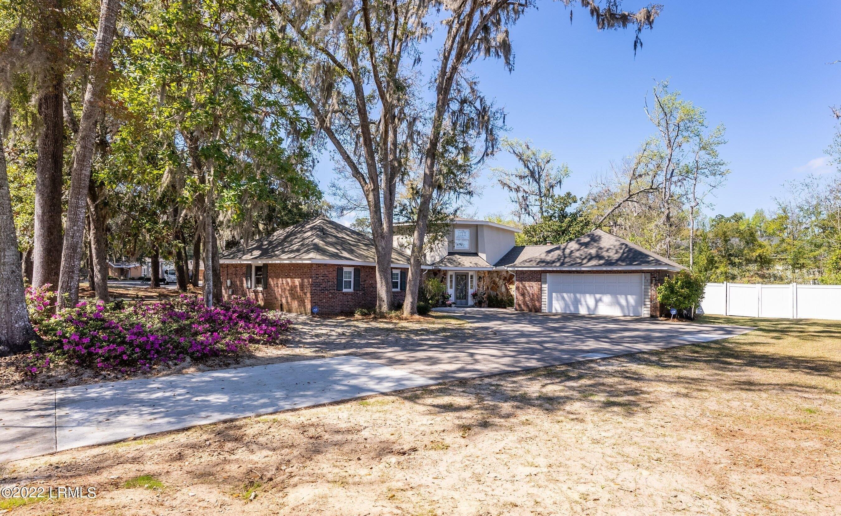 Dowlingwood Dr, Beaufort, SC 29902
