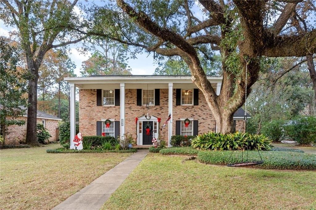 Meadowlark Ln E, Watauga, TX 76148