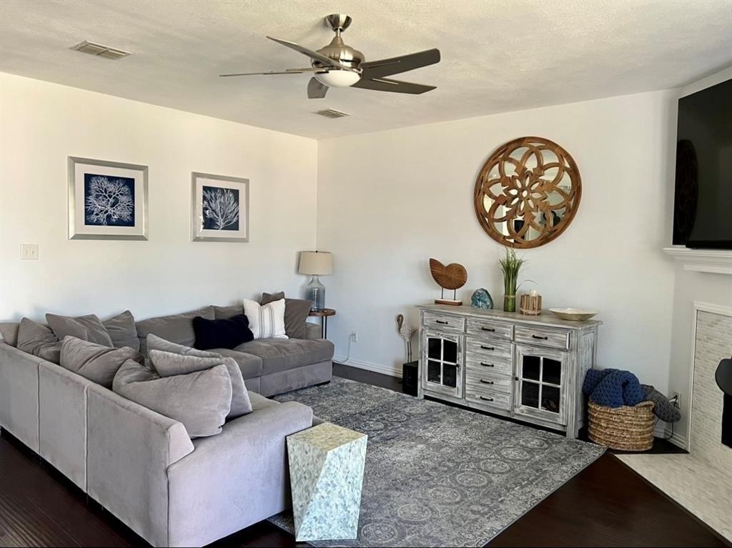 Coolwood Ln, Rockwall, TX 75032