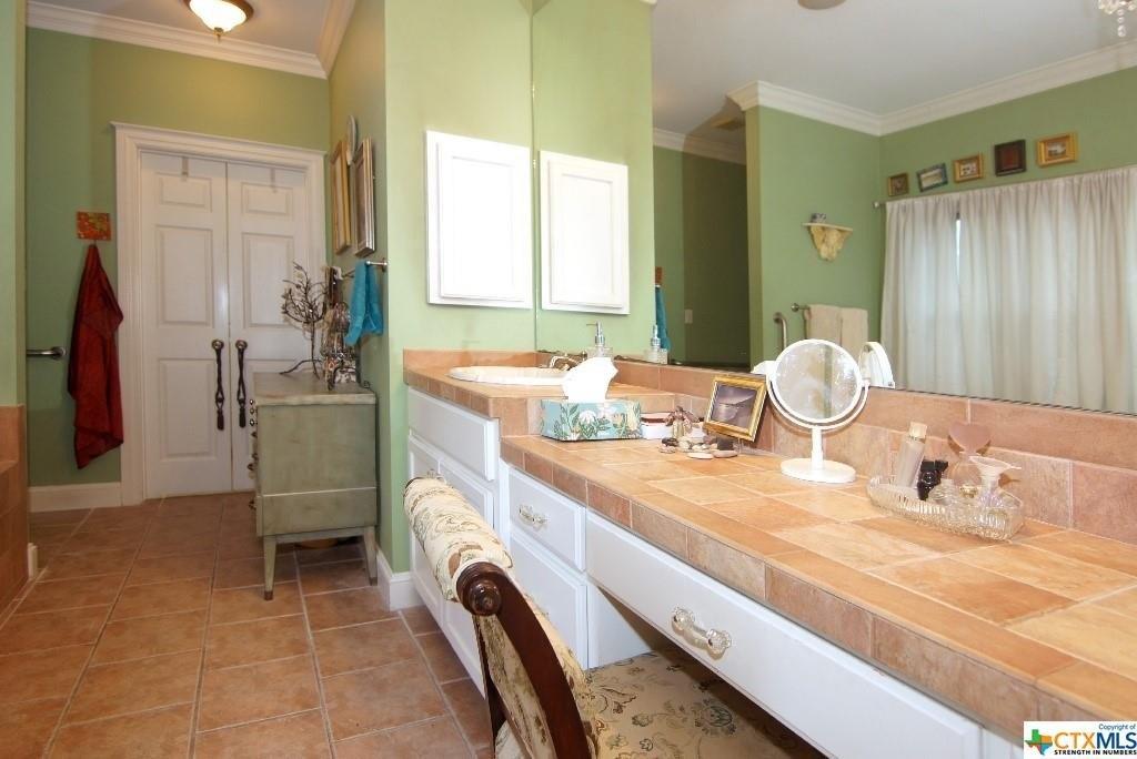 E Santa Rosa St, Victoria, TX 77901
