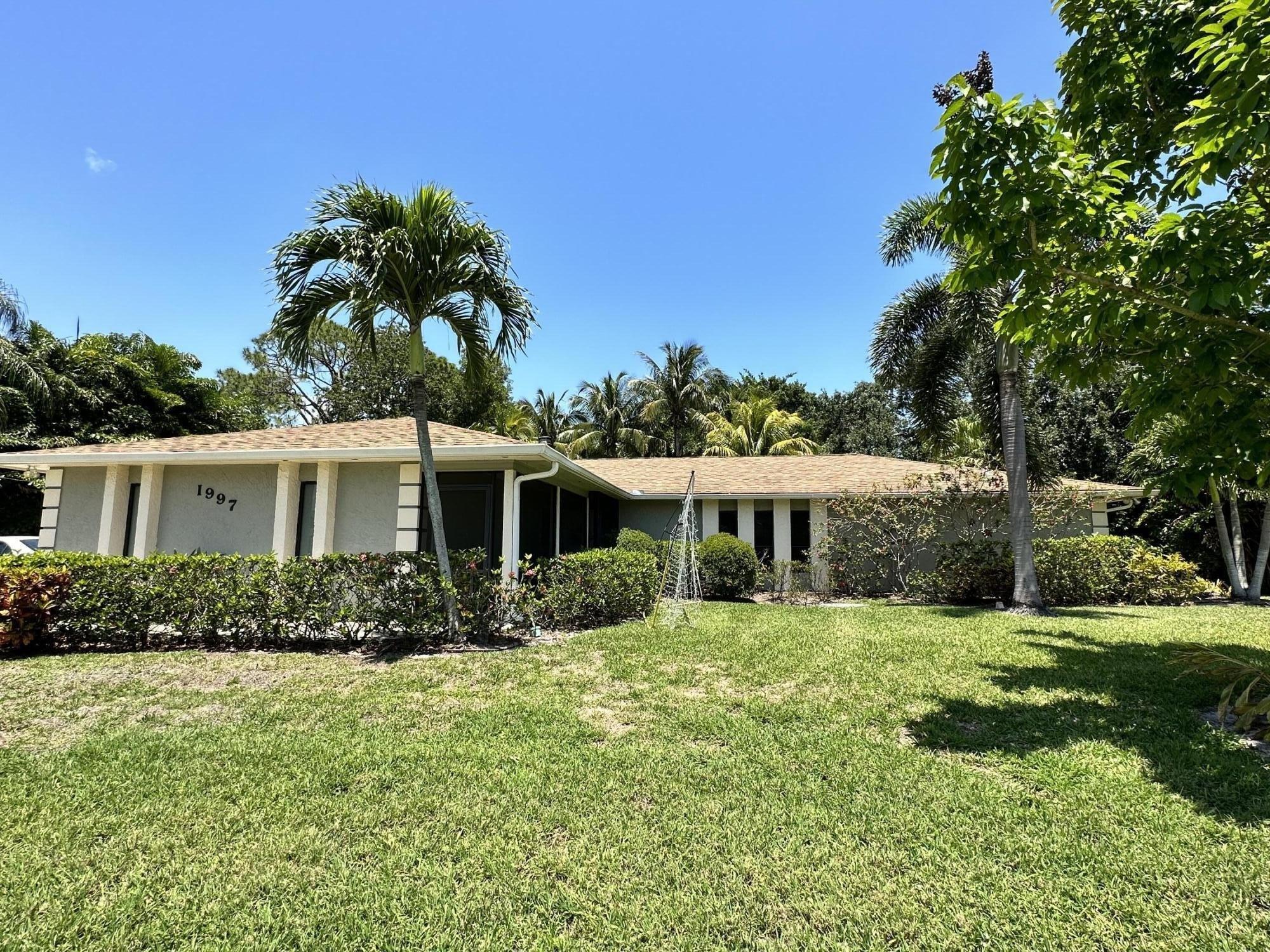 Se Bolton Ave, Port Saint Lucie, FL 34952