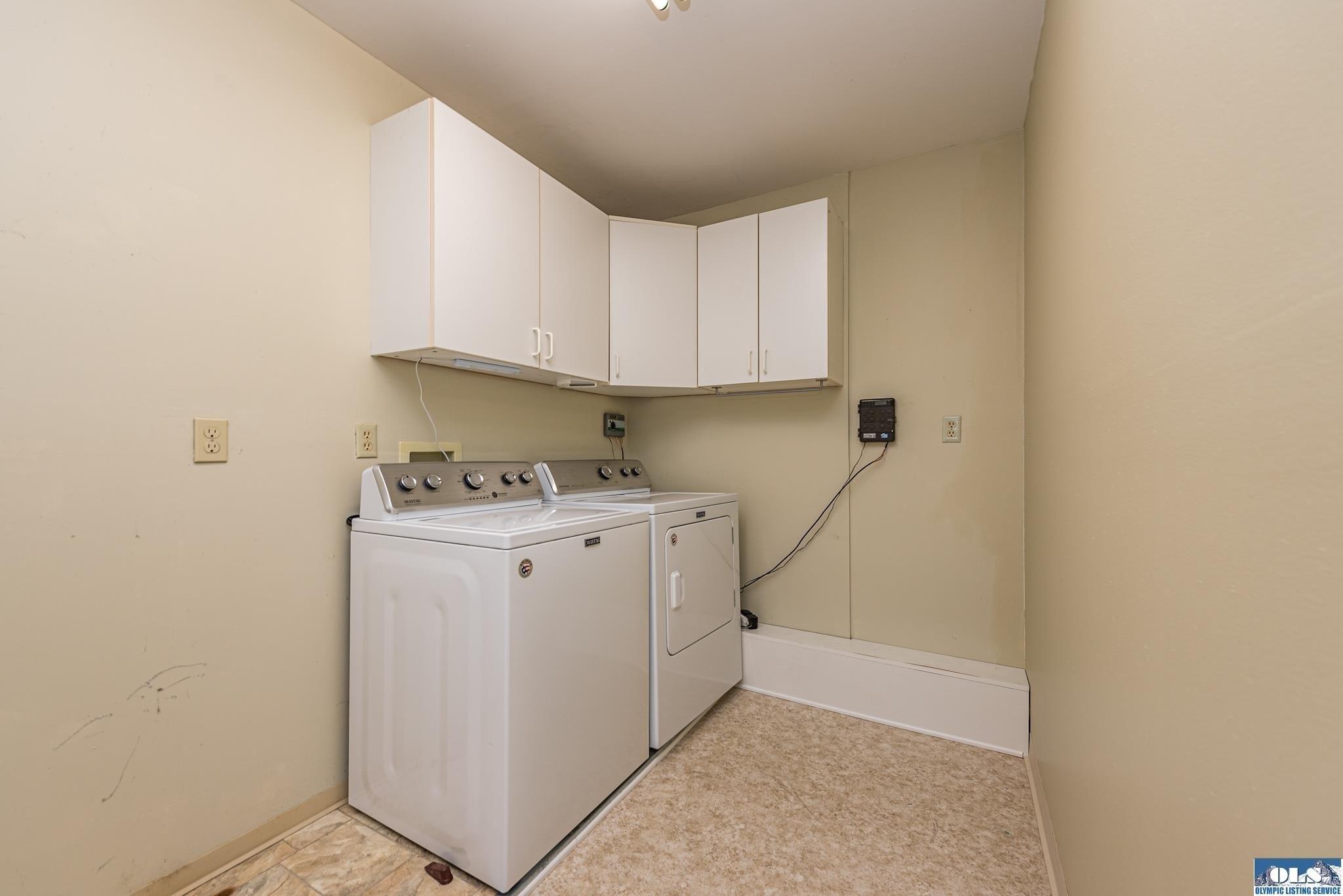 Steve Pl, Sequim, WA 98382