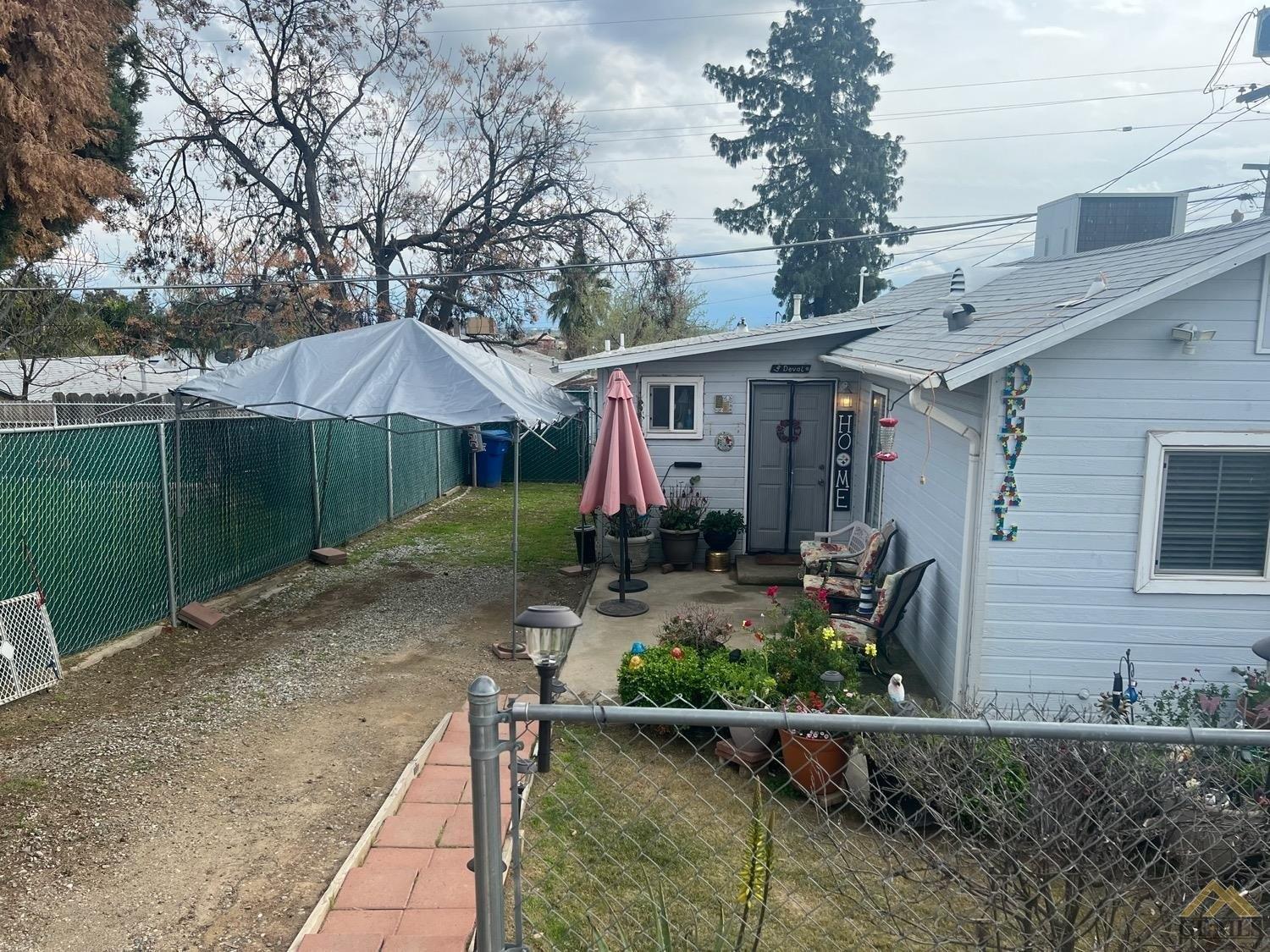 Hillburn Rd, Bakersfield, CA 93306