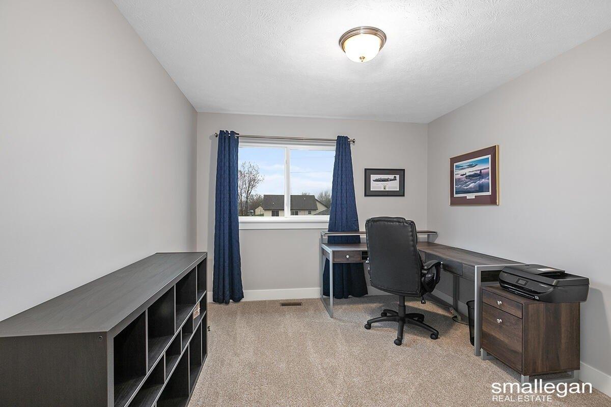 Merriville Ct Se, Caledonia, MI 49316