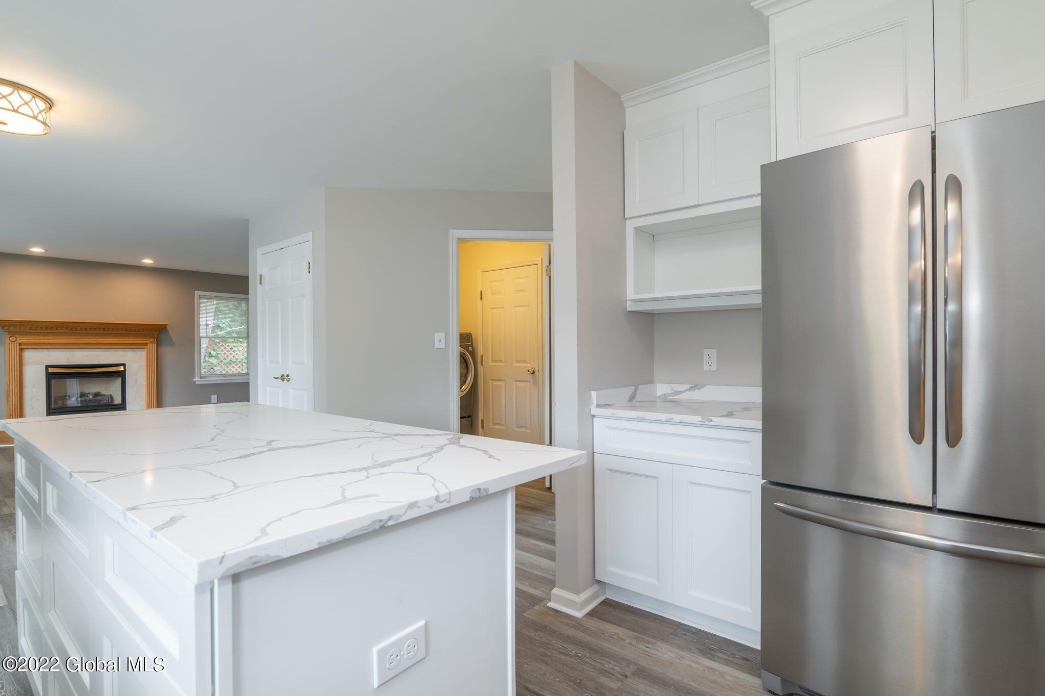 Partridgeberry Ct, Schenectady, NY 12303