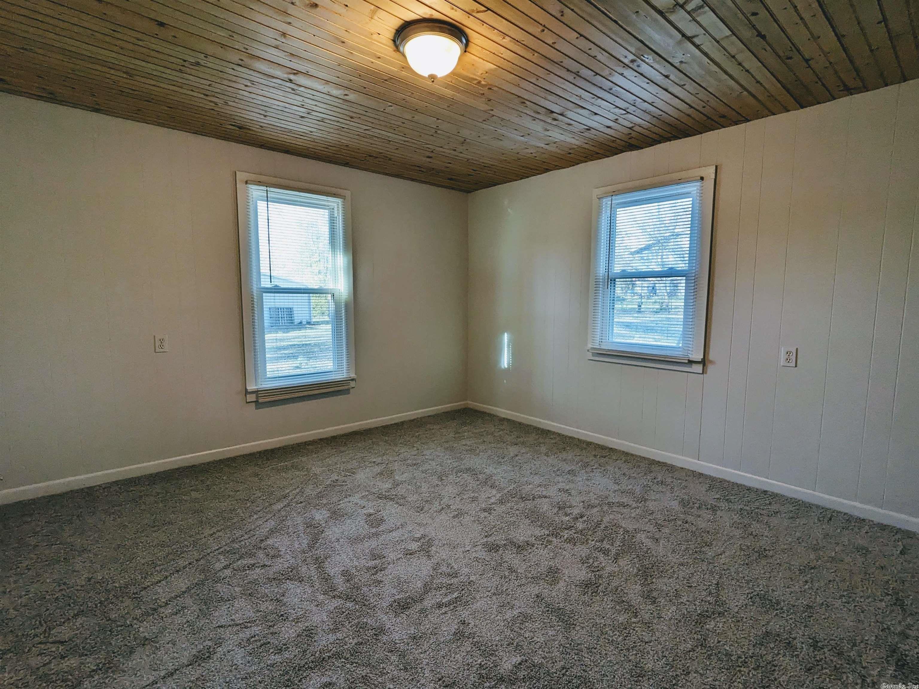 S 11th St, Heber Springs, AR 72543