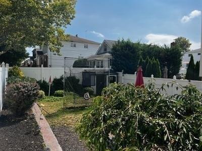Avenue V, Brooklyn, NY 11234