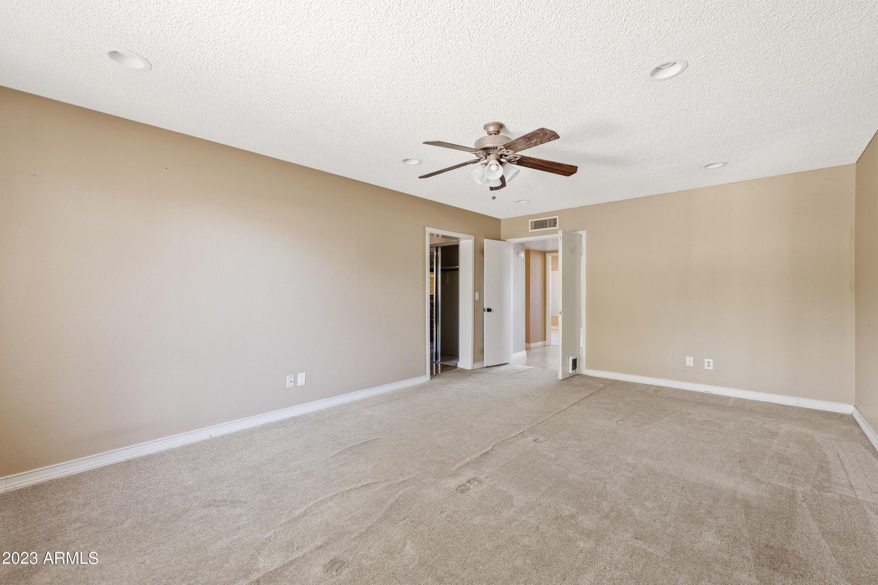E Paradise Ln, Phoenix, AZ 85032