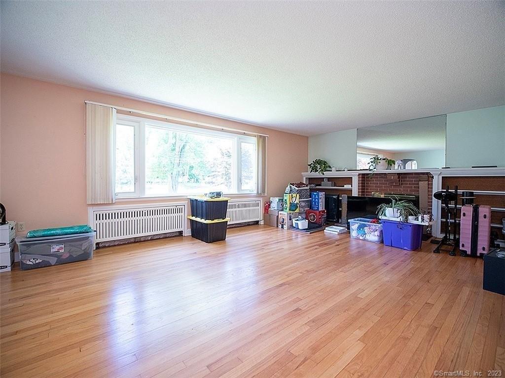 Rolling Ridge Rd, Orange, CT 06477