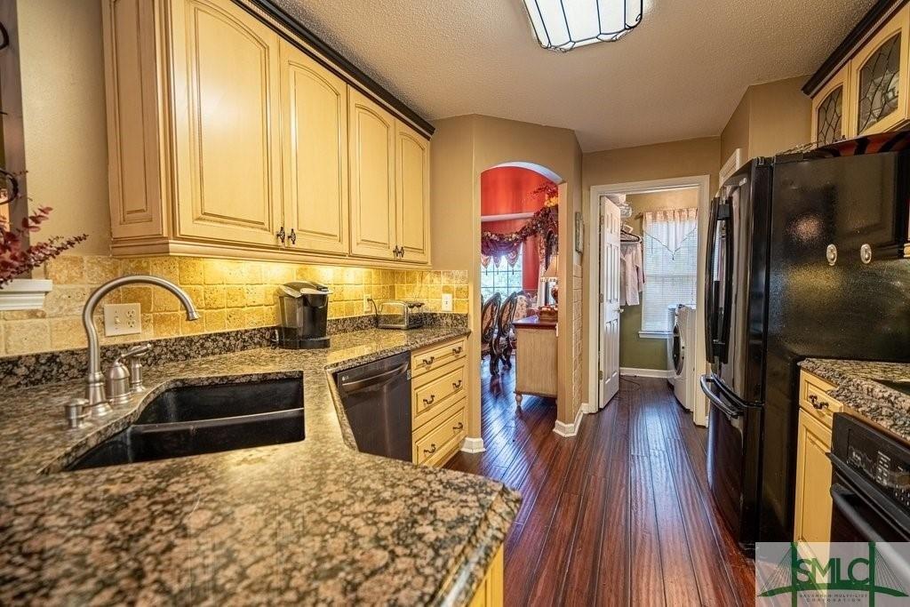 Cedar View Ct, Savannah, GA 31410