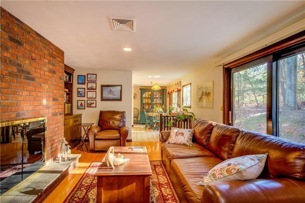 Robin Hollow Rd, West Greenwich, RI 02817