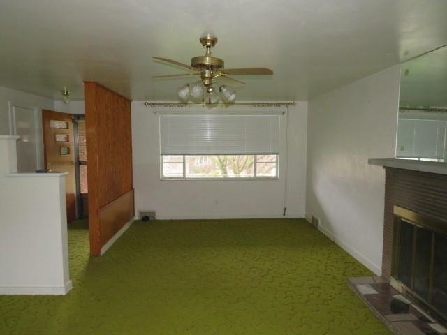 Meadowgreen Dr, Pittsburgh, PA 15236