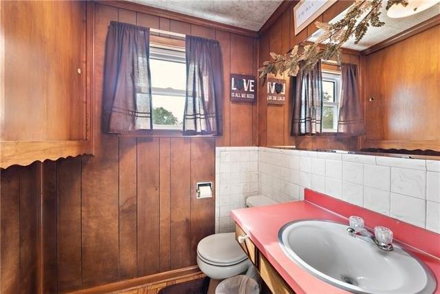 N Cottage St, Independence, MO 64050