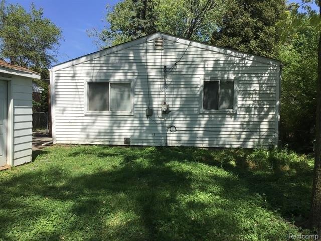 Eugene St, Ypsilanti, MI 48198