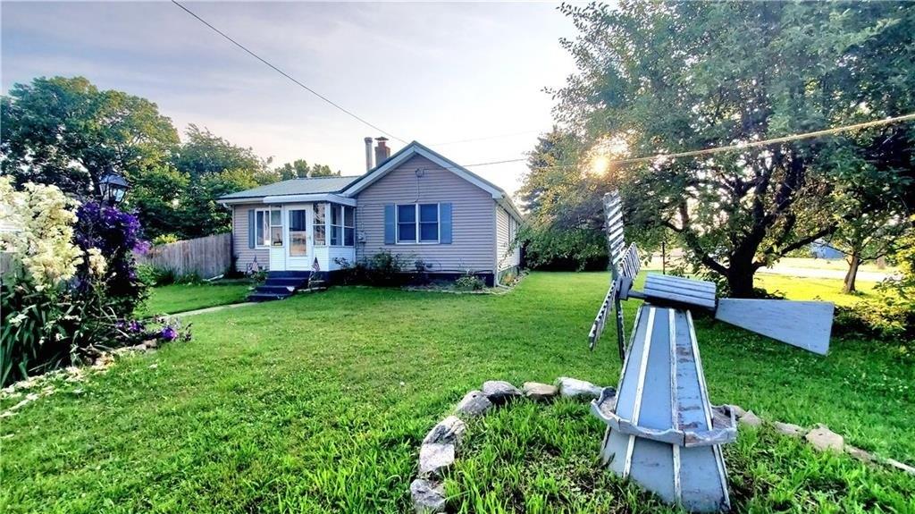 Lowell Ave, Erie, PA 16505