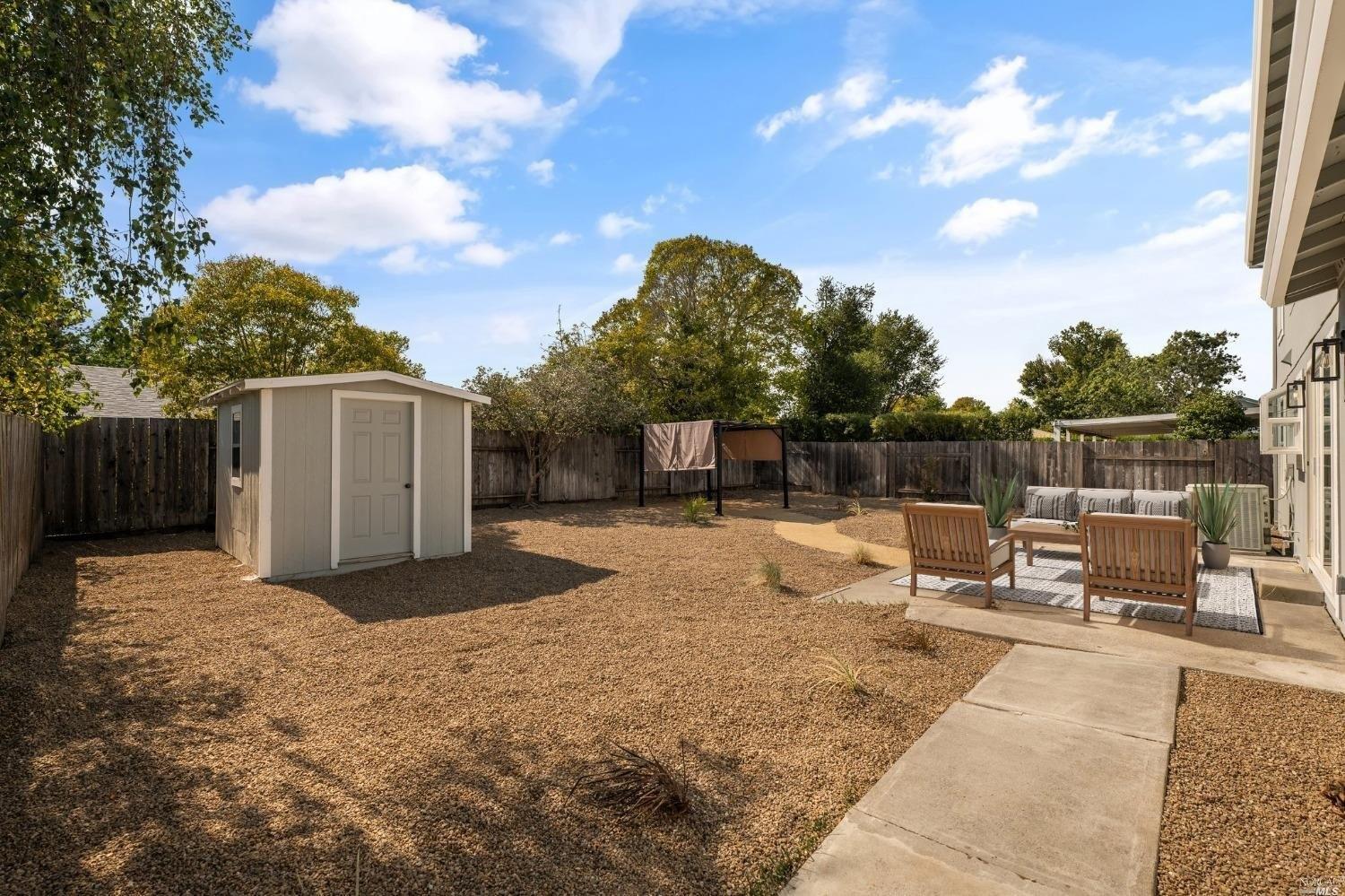 Lancaster Dr, Rohnert Park, CA 94928