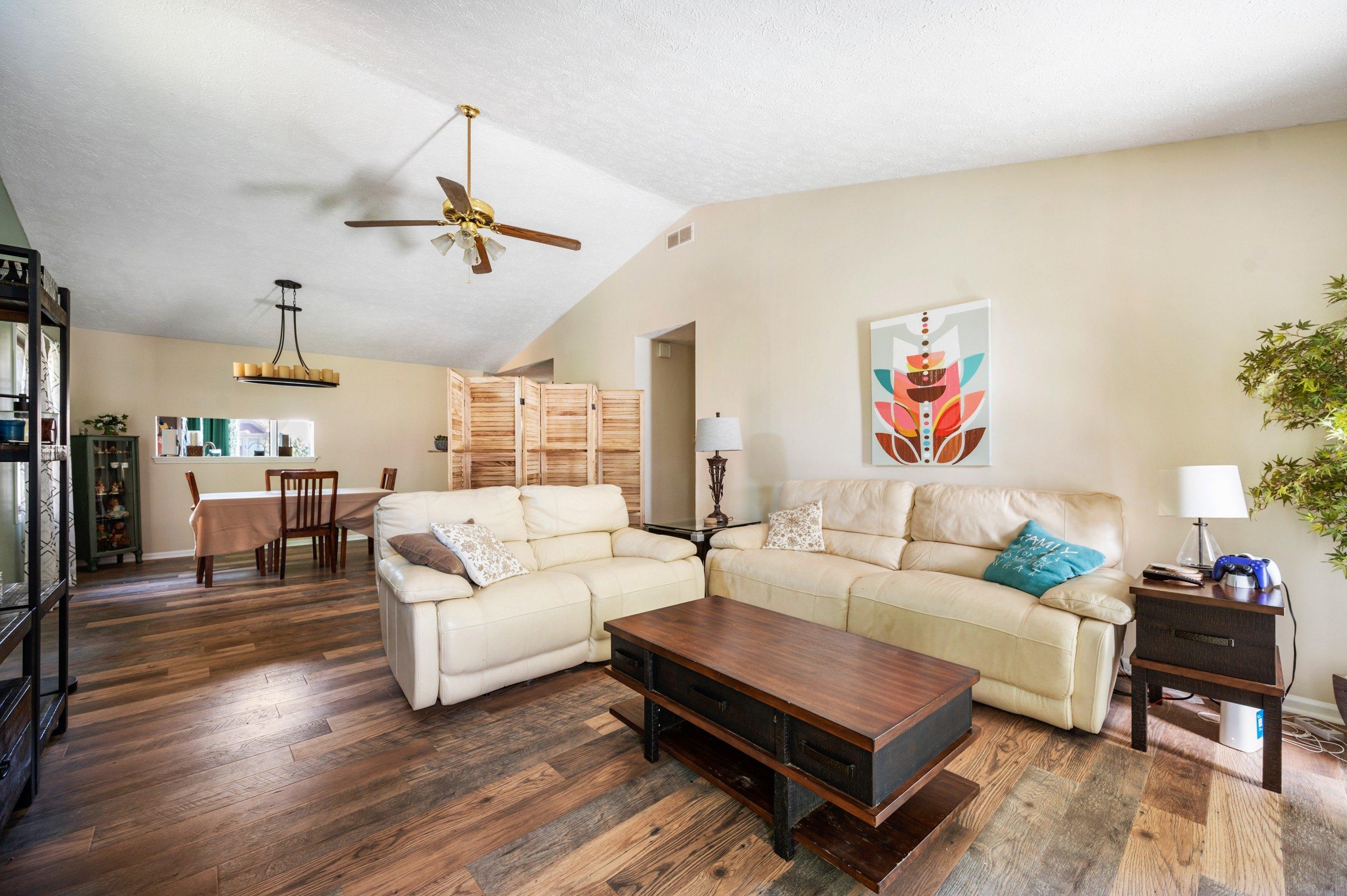 Hickory Ln W, Indianapolis, IN 46214