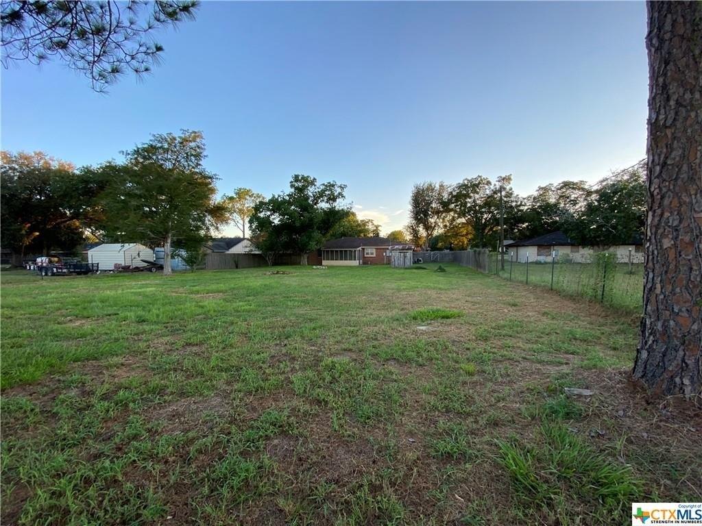 Eleanor St, Victoria, TX 77904