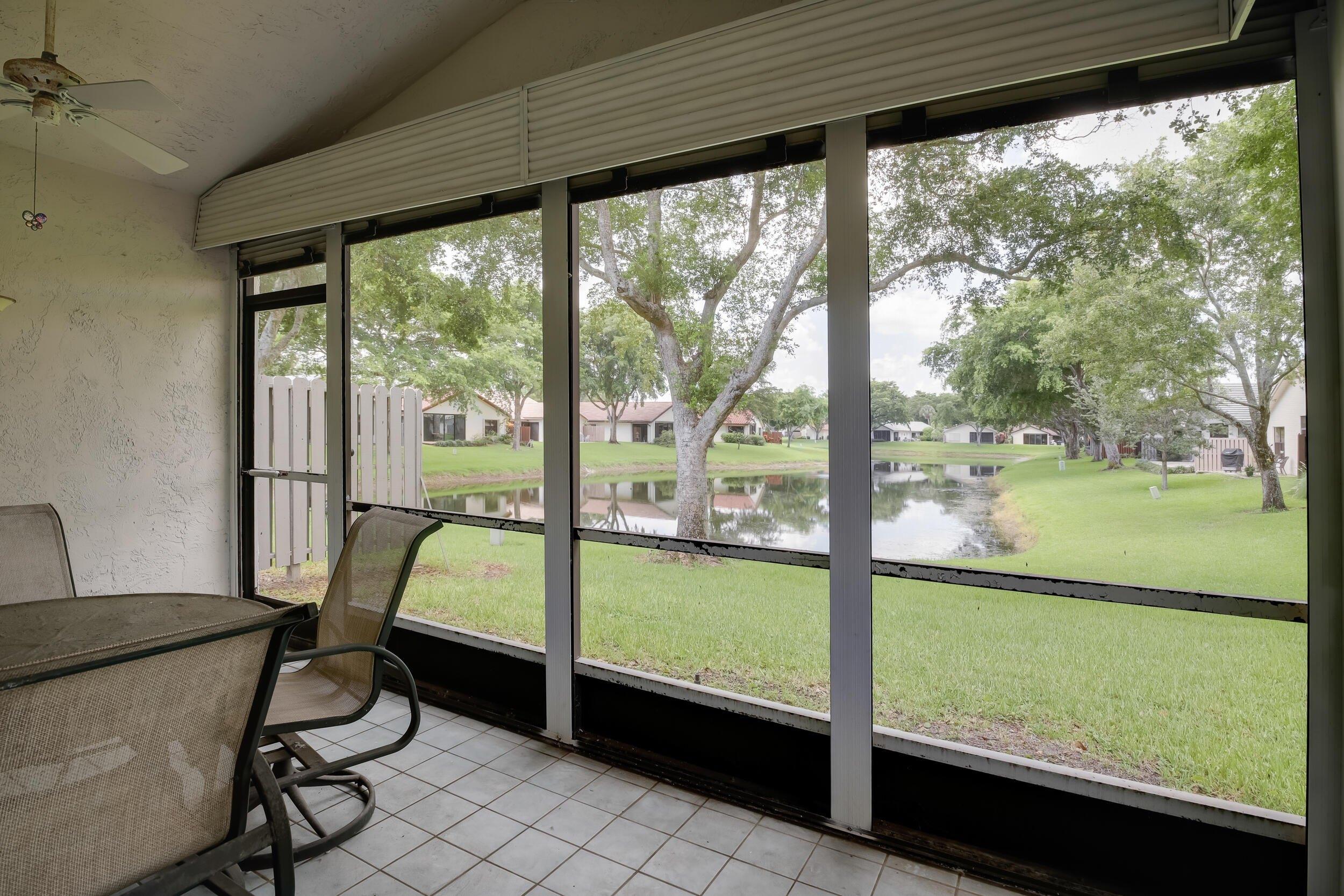 Boxwood Cir, Boynton Beach, FL 33436