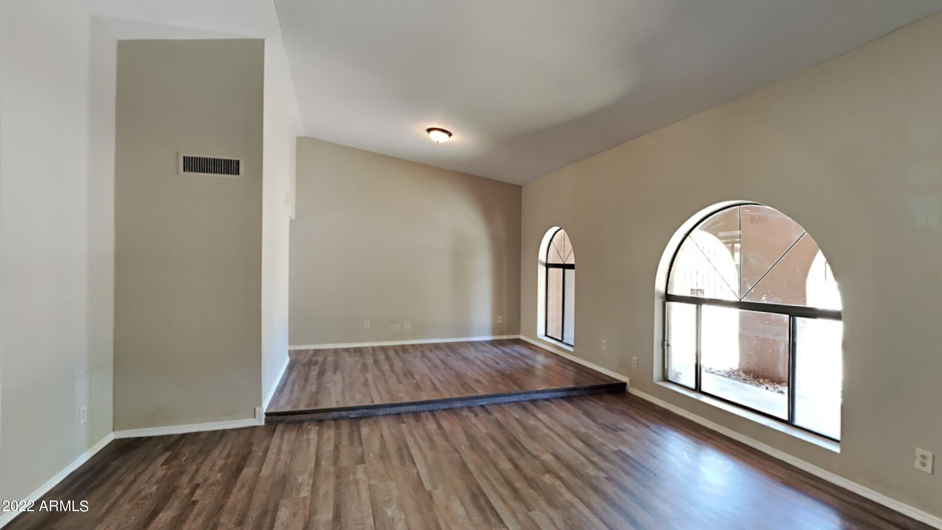N 2nd St, Phoenix, AZ 85022