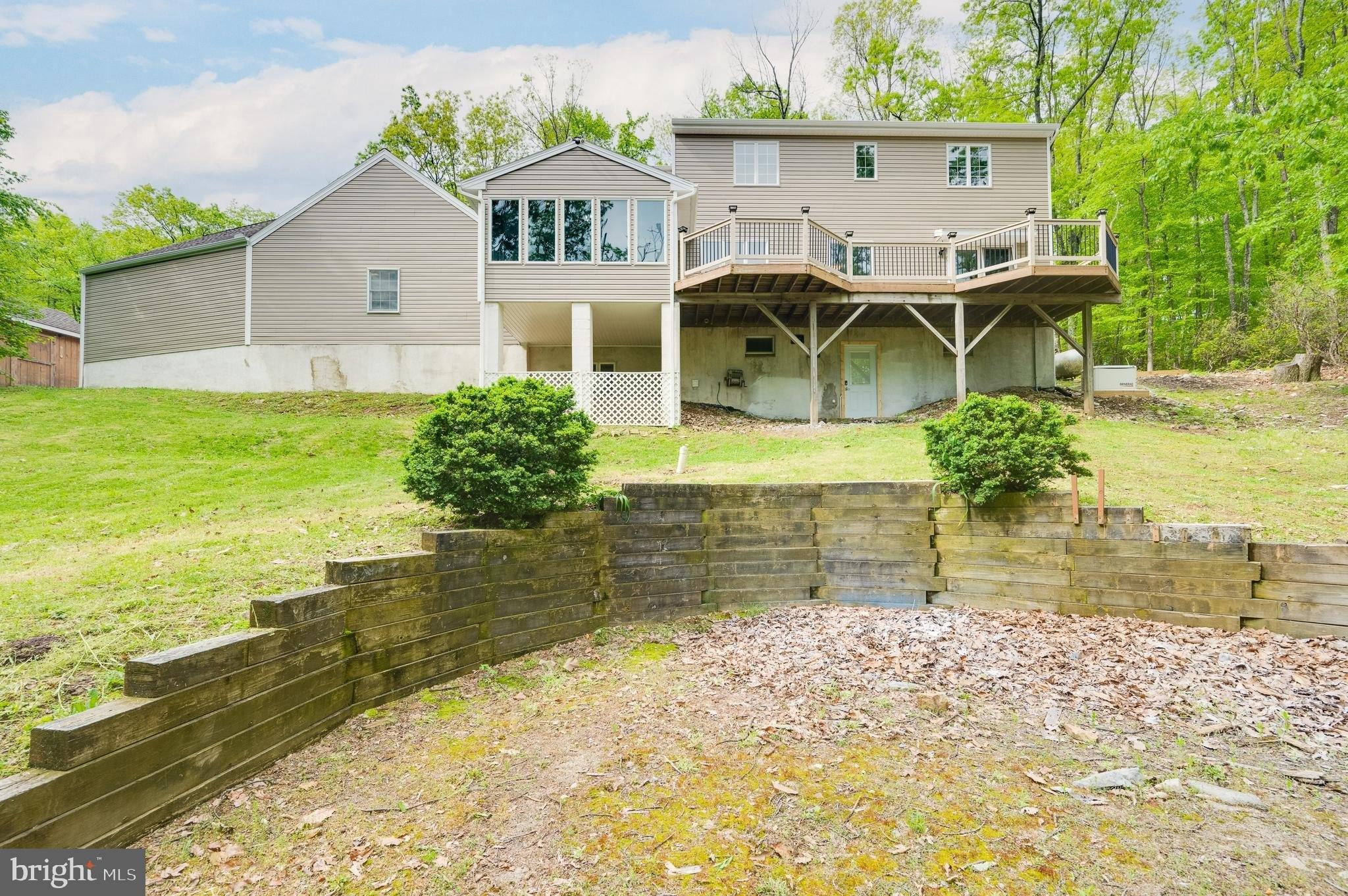 Edgewood Dr, Boyertown, PA 19512