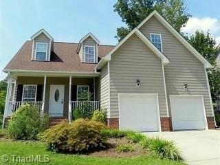 Barton Creek Dr, Whitsett, NC 27377