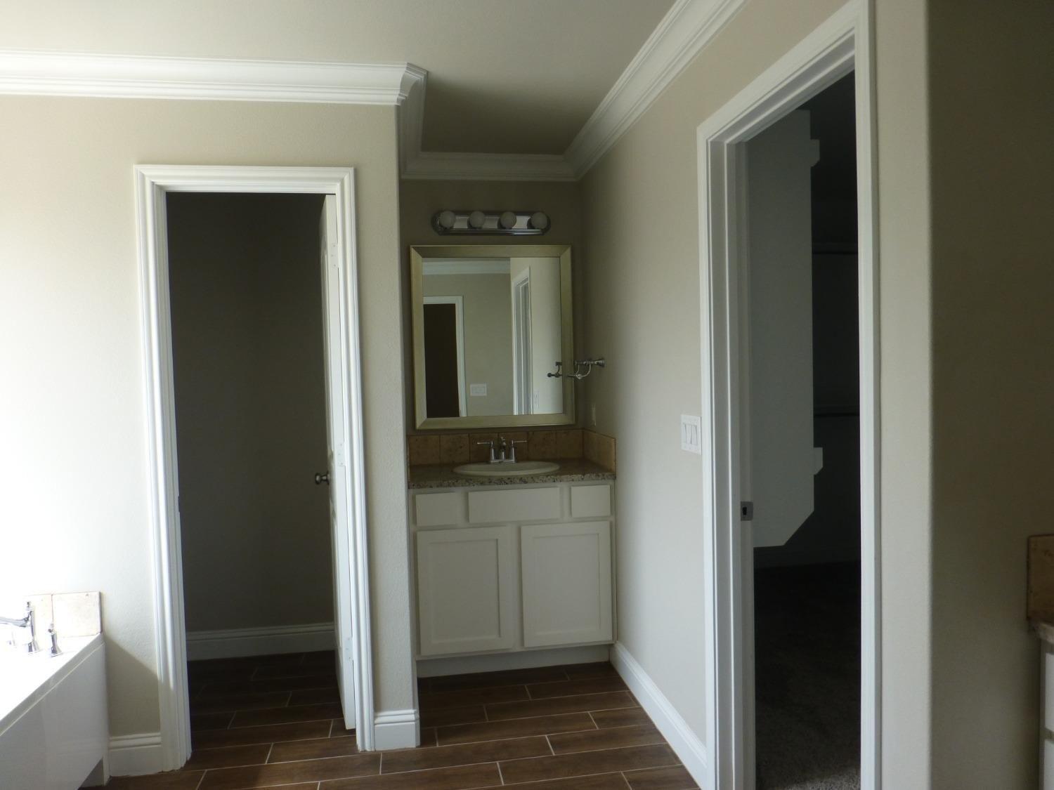 Vernon Ave, Lubbock, TX 79423
