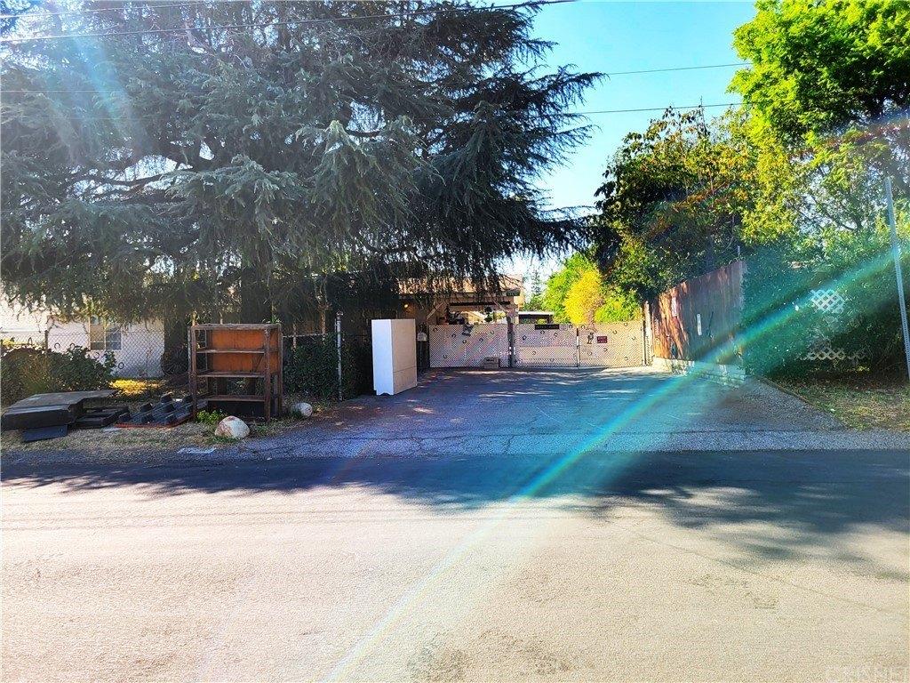 El Cajon St, Sylmar, CA 91342