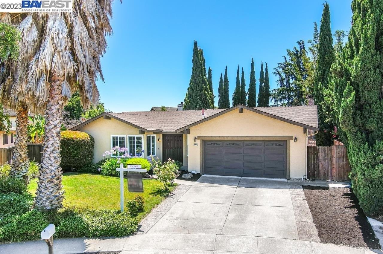 Jacaranda Dr, Newark, CA 94560