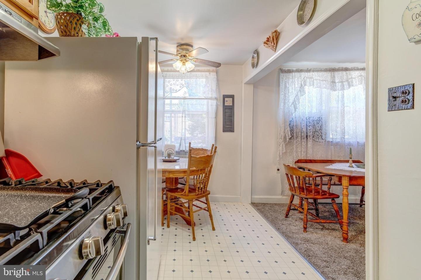 Rively Ave, Darby, PA 19023