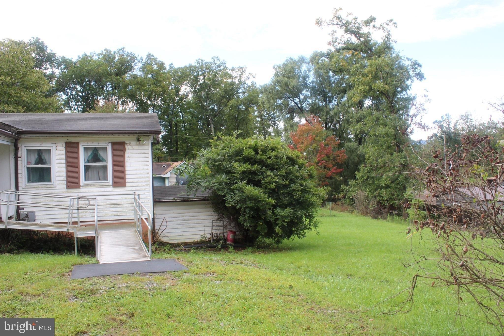 Lake View Dr, Augusta, WV 26704