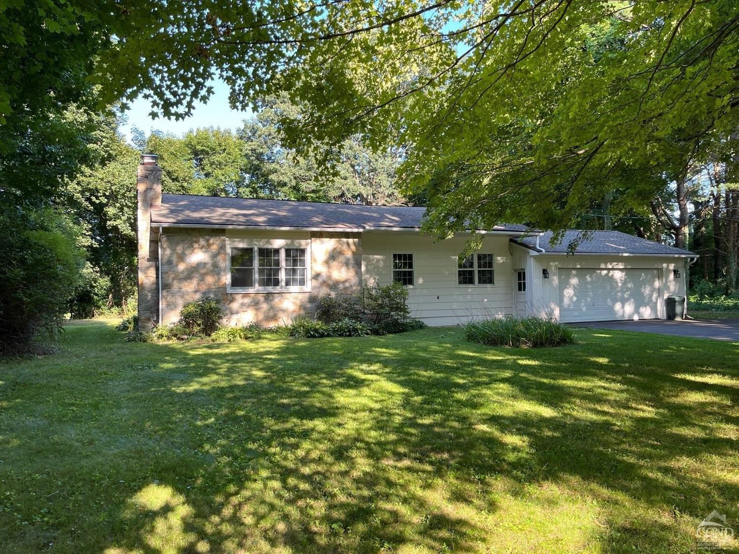 William St, Kinderhook, NY 12106
