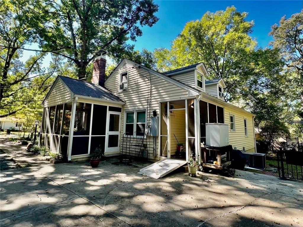 Sunset Dr, Elon, NC 27244