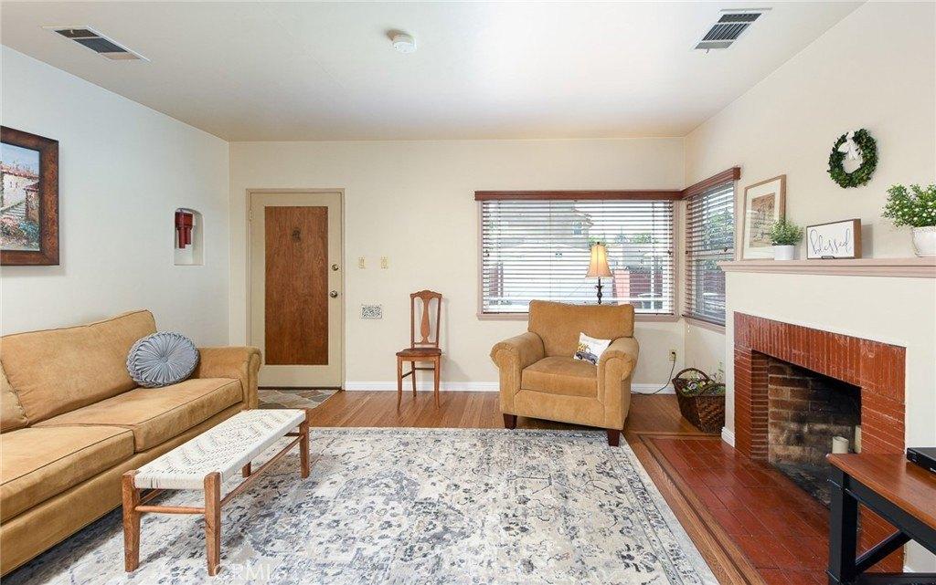 W Pershing Ct, Covina, CA 91723
